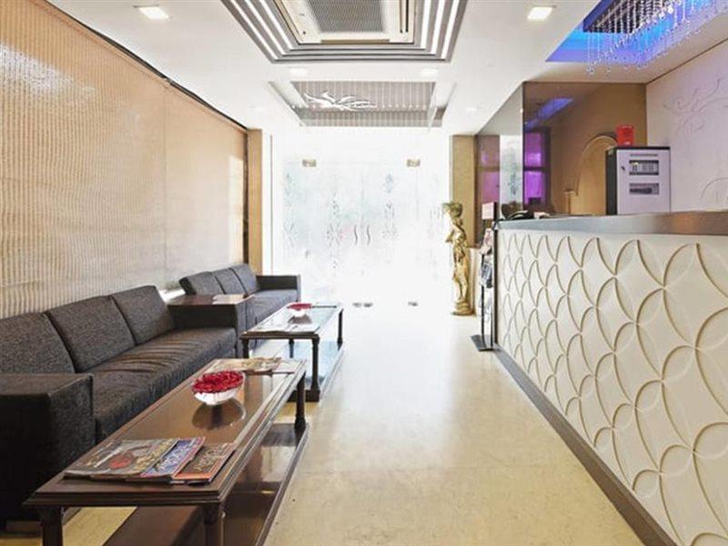 Hotel B Continental Delhi Zewnętrze zdjęcie