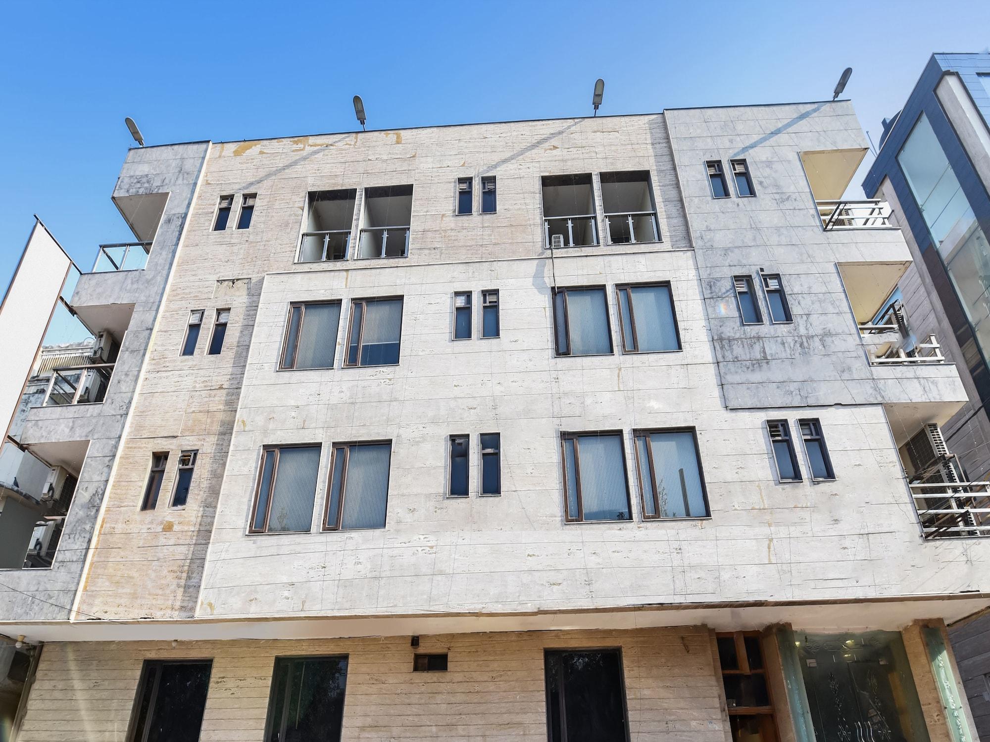 Hotel B Continental Delhi Zewnętrze zdjęcie
